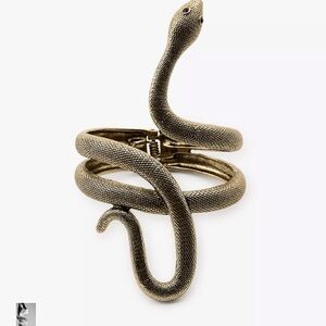 New in Box - ZARA Bestseller Textured Gold Snake Bracelet Cuff